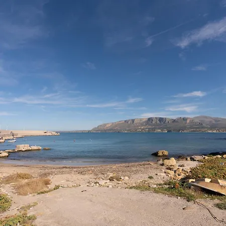 Tatil Evi Casa Delle Pomelie Trappeto (Sicily)